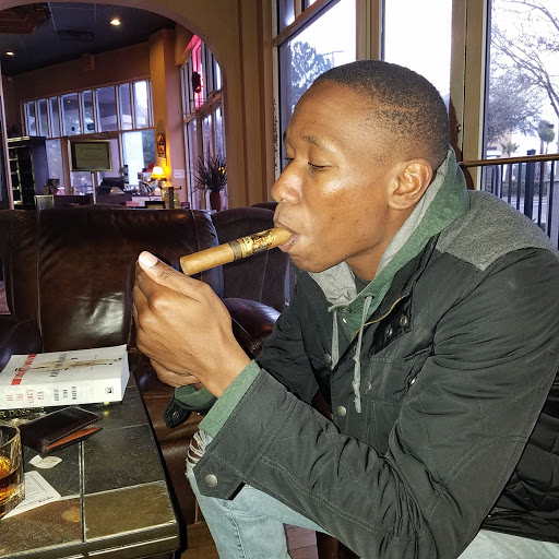 Cigar Shop «Island Girl Cigar Bar», reviews and photos, 7860 Gate Pkwy #115, Jacksonville, FL 32256, USA