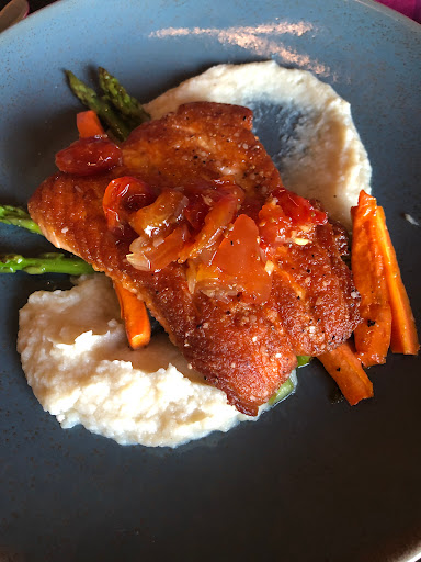 Fine Dining Restaurant «Park Heights Restaurant», reviews and photos, 335 E Main St, Tupelo, MS 38804, USA