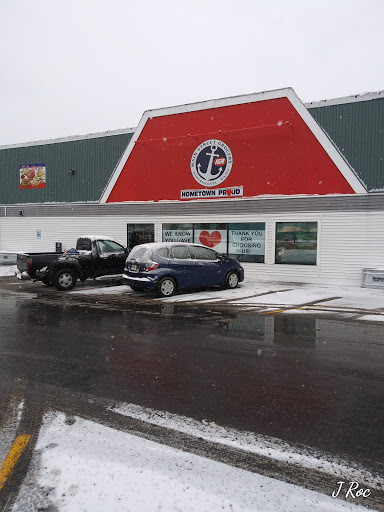 Grocery Store «Yellowfront Grocery», reviews and photos, Upper Main, Damariscotta, ME 04543, USA