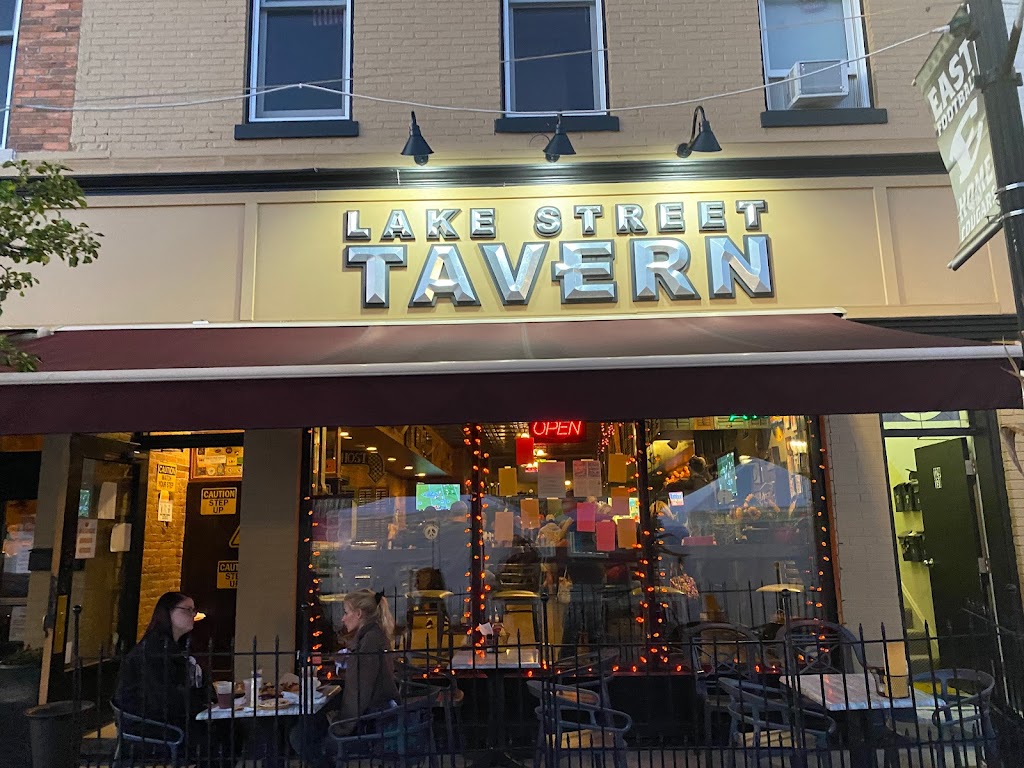 Lake Street Tavern 48178