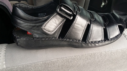 Shoe Store «DSW Designer Shoe Warehouse», reviews and photos, 3755 Carmia Dr SW, Atlanta, GA 30331, USA