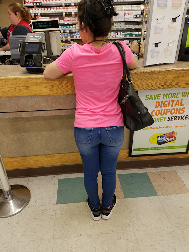 Grocery Store «Kroger», reviews and photos, 4211 S 3rd St, Louisville, KY 40214, USA