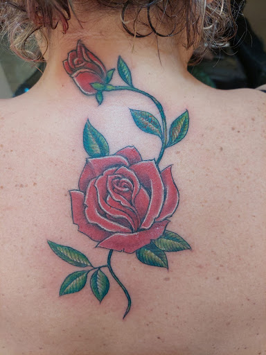 Logo da empresa - Ana Lua Tattoo Studio