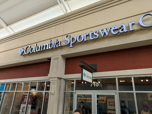 Sportswear Store «Columbia Sportswear Outlet Store at Tanger Outlets», reviews and photos, 4000 Arrowhead Blvd #710, Mebane, NC 27302, USA
