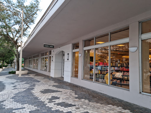 Book Store «Barnes & Noble», reviews and photos, 152 Miracle Mile, Coral Gables, FL 33134, USA