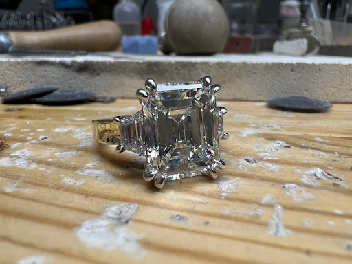 Jewelry Store «Indy Facets Private Jeweler», reviews and photos, 755 W Carmel Dr #116, Carmel, IN 46032, USA