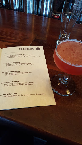 Bar «Crown Liquors», reviews and photos, 2821 N Milwaukee Ave, Chicago, IL 60618, USA