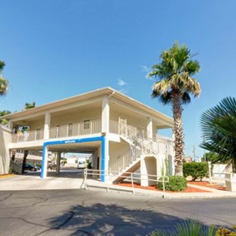 Motel 6 Destin, FL