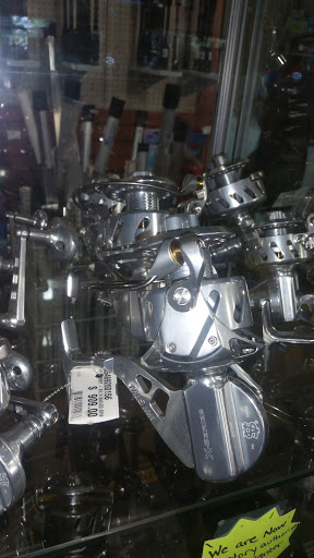 Sporting Goods Store «Half Hitch-Panama City Beach», reviews and photos, 2206 Thomas Dr, Panama City, FL 32408, USA