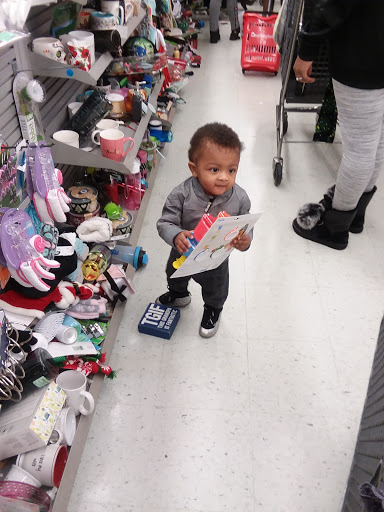 Clothing Store «Burlington Coat Factory», reviews and photos, 3200 Donnell Dr, Forestville, MD 20747, USA