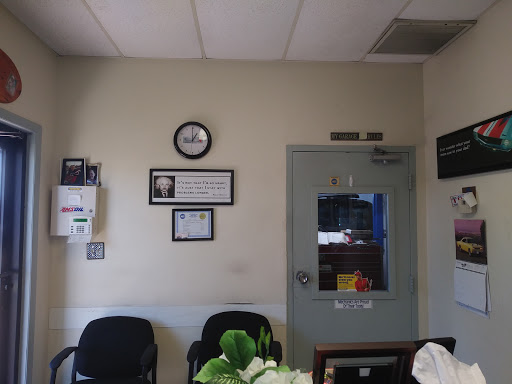 Auto Repair Shop «Top Auto Inc», reviews and photos, 1828 S Division Ave, Orlando, FL 32805, USA