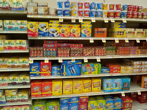 Grocery Store «Family Fare Supermarket», reviews and photos, 7402 N 30th St, Omaha, NE 68112, USA