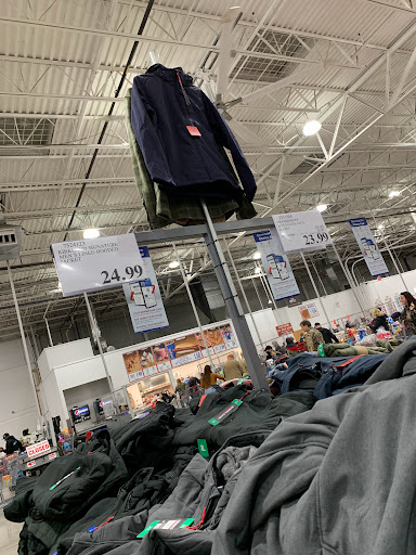 Warehouse store «Costco Wholesale», reviews and photos, 13700 Middlebelt Rd, Livonia, MI 48150, USA