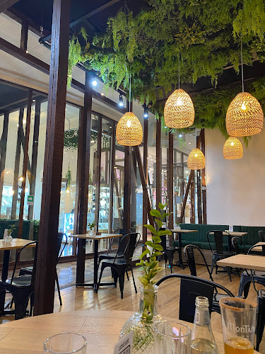 http://www.sapiensrestaurant.cl/