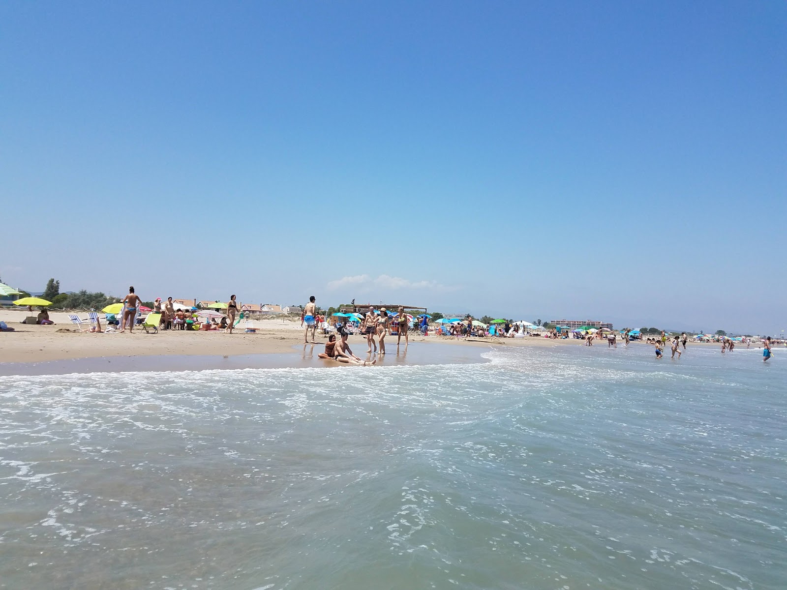 Valokuva Platja Almardaista. - suosittu paikka rentoutumisen tuntijoille