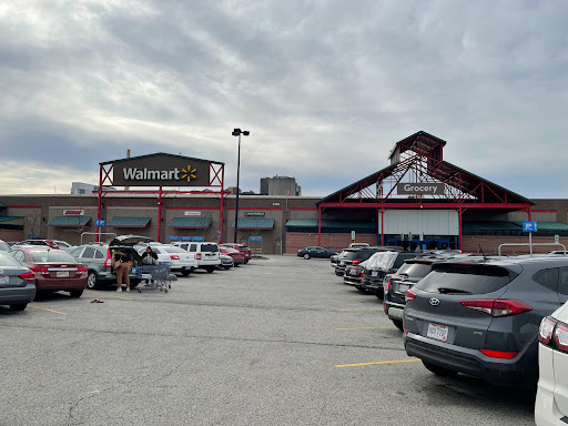Department Store «Walmart Supercenter», reviews and photos, 3400 Steelyard Dr, Cleveland, OH 44109, USA