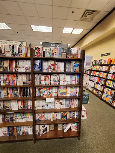 Book Store «Barnes & Noble Booksellers Crabtree Mall», reviews and photos, 4325 Glenwood Ave, Raleigh, NC 27612, USA