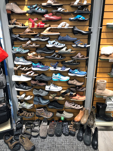 Shoe Store «Coastal Shoes», reviews and photos, 1317 NW U.S. 101, Lincoln City, OR 97367, USA