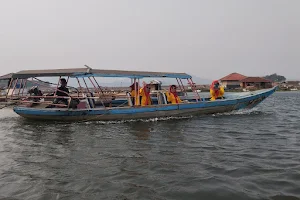 Jangari boat rentals image