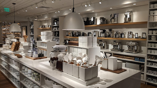 Furniture Store «Crate and Barrel», reviews and photos, 2801 W Big Beaver Rd, Troy, MI 48084, USA