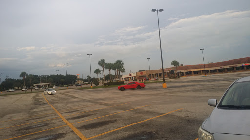 Grocery Store «Save-A-Lot», reviews and photos, 332 W Ardice Ave, Eustis, FL 32726, USA