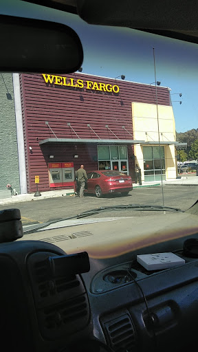 Shopping Mall «Foothill Square Shopping Center», reviews and photos, 10700 MacArthur Blvd #200, Oakland, CA 94605, USA