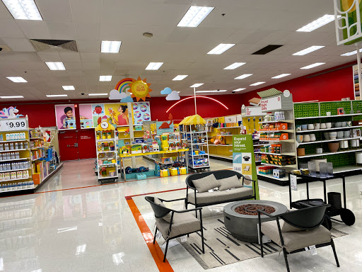 Department Store «Target», reviews and photos, 401 W Irving Park Rd, Wood Dale, IL 60191, USA