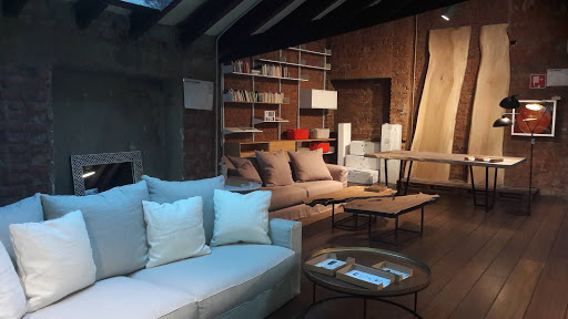 Cheap furniture repository Milan