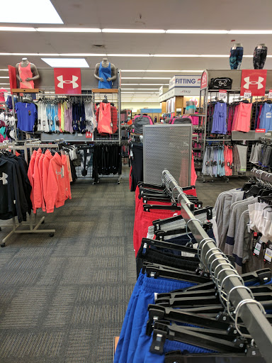 Sporting Goods Store «Academy Sports + Outdoors», reviews and photos, 5802 19th St, Lubbock, TX 79407, USA
