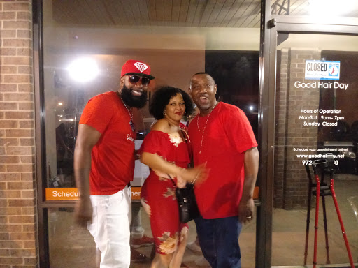 Shopping Mall «Cedar Park Shopping Center», reviews and photos, 207-331 S Cedar Ridge Dr, Duncanville, TX 75116, USA