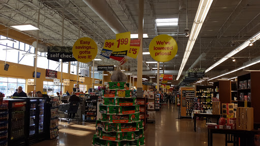 Grocery Store «Kroger», reviews and photos, 305 E Lewis and Clark Pkwy, Clarksville, IN 47129, USA