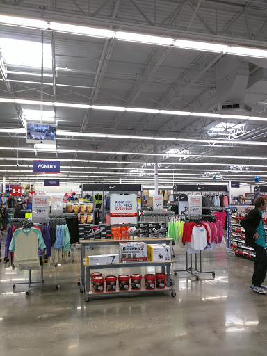 Sporting Goods Store «Academy Sports + Outdoors», reviews and photos, 9997 Crossing Way #800, Denham Springs, LA 70726, USA