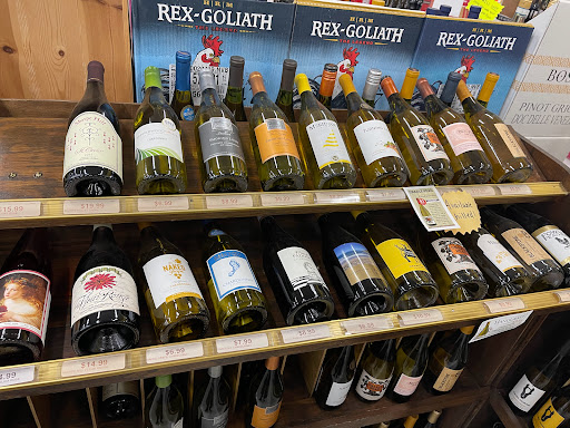 Liquor Store «Connecticut Beverage Mart», reviews and photos, 955 Washington St, Middletown, CT 06457, USA