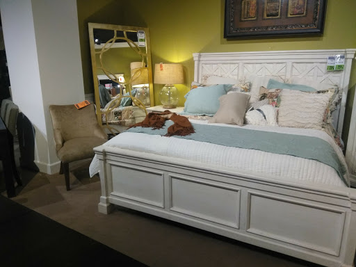 Furniture Store «Evans Furniture Galleries», reviews and photos, 734 W Onstott Rd, Yuba City, CA 95991, USA