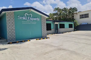 Smile Experts | Odontologia Especializada, Dra. Claribel Pavonessa image