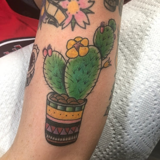 Explore waterfowl tattoo ideas, creative tattoo ideas in Frisco, available at Frisco Tattoo Company - Steel PaintBrush