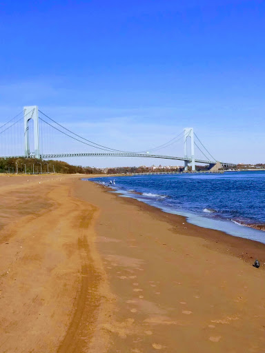 Monument «Fountain of the Dolphins», reviews and photos, 378 Sand Ln, Staten Island, NY 10305, USA