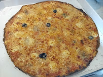 Plats et boissons du Pizzeria Les Pizzas de Sandrine à Maillane - n°13