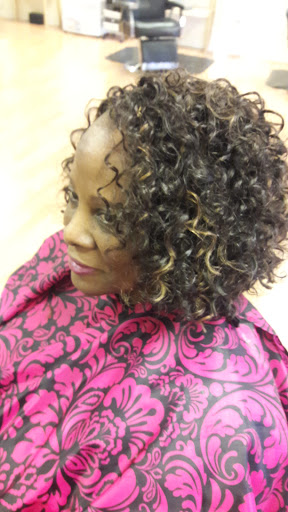 Beauty Salon «Knotty by Nature Natural Hair Salon LLC», reviews and photos, 112 Athens W Pkwy Suite A, Athens, GA 30606, USA