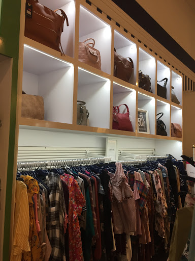 Fashion Accessories Store «Charming Charlie», reviews and photos, 1028 Old Country Rd, Garden City, NY 11530, USA