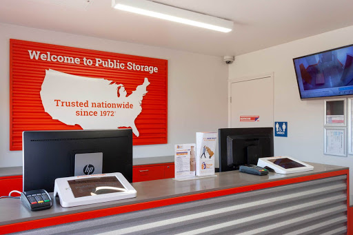 Self-Storage Facility «Public Storage», reviews and photos, 12075 Denton Dr, Dallas, TX 75234, USA