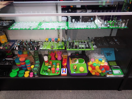 Gift Shop «Loonar Station», reviews and photos, 3951 West Rd, Trenton, MI 48183, USA