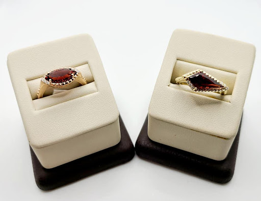 Jewelry Store «Sawyer Jewelers», reviews and photos, 134 N Leroy St #1, Fenton, MI 48430, USA