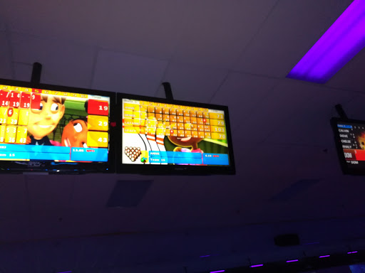 Bowling Alley «AMF Garden City Lanes», reviews and photos, 987 Stewart Ave, Garden City, NY 11530, USA