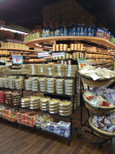 Gourmet Grocery Store «Garden Gourmet Market», reviews and photos, 5665 Broadway, Bronx, NY 10463, USA