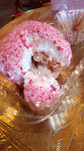 Bakery «Colossal Cupcakes», reviews and photos, 528 Euclid Ave, Cleveland, OH 44114, USA