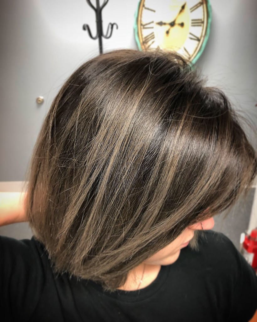 Lexie's Lavish Locks 49341