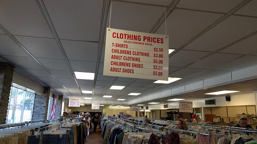 Thrift Store «Salvation Army Thrift Store», reviews and photos, 120 NW 10th St, Ocala, FL 34475, USA