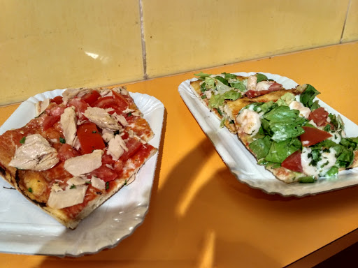 Melograno - Gelato, Pizza e Caffè a Fontana di Trevi
