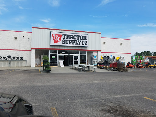 Tractor Supply Co., 2590 S Irby St, Florence, SC 29505, USA, 